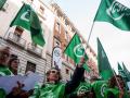 Varias personas con banderas de CSIF