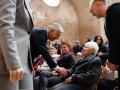 Ángel Víctor Torres durante la entrega de los restos mortales de las 17 víctimas en Magallón (Zaragoza).