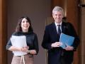 El presidente de la Xunta, Alfonso Rueda, junto a la consejera de Economía, , María Jesús Lorenzana