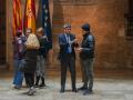 Familiares de víctimas de la dana conversan con el presidente de la Generalitat valenciana, Carlos Mazón, durante la celebración de un pleno del Consell en el Palacio de la Generalitat