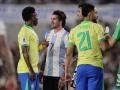 Rodrigo De Paul y Vinícius Júnior discuten en el Argentina - Brasil