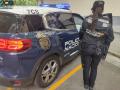 Una agente de la Policía Nacional junto a un coche patrulla.

REMITIDA / HANDOUT por POLICÍA NACIONAL
Fotografía remitida a medios de comunicación exclusivamente para ilustrar la noticia a la que hace referencia la imagen, y citando la procedencia de la imagen en la firma
02/10/2024