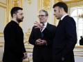 El presidente ucraniano, Volodimir Zelenski, con el francés, Emmanuel Macron, y el británico, Keir Starmer