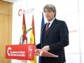 El secretario general del PSOE de Castilla y León, Carlos Martínez, en una comparecencia