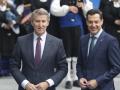 El presidente del PP, Alberto Núñez Feijóo, junto al presidente andaluz, Juanma Moreno
