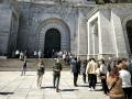 Las largas colas que se han formado esta mañana ante la basílica