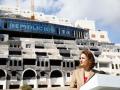La vicepresidenta primera y ministra de Hacienda, María Jesús Montero, interviene durante la rueda de prensa frente al hotel ilegal  de El Algarrobico