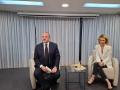 El líder del PP catalán, Alejandro Fernández, junto a la diputada del PP Cayetana Álvarez de Toledo