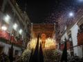 'Petalá' a Nuestra Señora de la Esperanza de Triana, en la calle Pureza