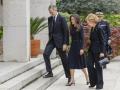 Los Reyes Felipe VI y Letizia y Doña Sofía, a su llegada a la Nunciatura Apostólica en Madrid