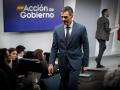 El presidente del Gobierno, Pedro Sánchez, tras su comparecencia ante los medios, en el Palacio de la Moncloa este 29 de abril