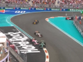 Imagen del accidente de Fernando Alonso con Liam Lawson