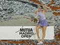 Aryna Sabalenka posa con el trofeo de campeona del Mutua Madrid Open