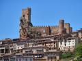 La localidad de Frías, en Burgos, con su castillo medieval al fondo