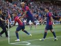 Raphinha, Lamine Yamal y Ferran Torres celebran el cuarto gol del Barça