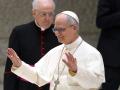 FOTODELDÍA CIUDAD DEL VATICANO (Santa Sede), 12/05/2025.- El Papa León XIV llega a una audiencia con miembros de los medios de comunicación en el Aula Pablo VI de la Ciudad del Vaticano, este lunes.-EFE/ Ettore Ferrari