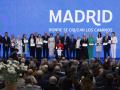 Foto familia de los galardonados con la medalla de San Isidro