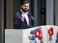 El presidente de Chile, Gabriel Boric, pronuncia un discurso para conmemorar el Día Nacional de Chile durante una ceremonia en la Expo Osaka