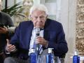 Felipe González, durante una ceremonia de entrega de medallas