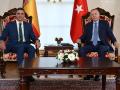 El presidente del Gobierno, Pedro Sánchez (i), se reúne con el presidente de Turquía, Recep Tayyip Erdogan (d), el 23 de mayo de 2025, en Estambul (Turquía)