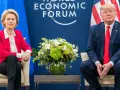 ursula-von-der-layen-y-donald-trump-en-un-encuentro-en-suiza-en-2020