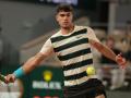 Carlos Alcaraz en su partido ante Damir Dzumhur