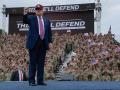 Trump acusa a inmigrantes y protestas de atentar contra la soberanía de EE.UU. y promete una «gran fuerza» ante cualquier oposición