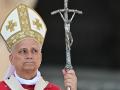 El Papa León XIV, con el báculo que tradicionalmente empleaba Juan Pablo II