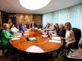 MADRID, 23/06/2025.- El presidente y la vicepresidenta del Tribunal Constitucional (TC), Cándido Conde Pumpido (fondo) e Inmaculada Montalbán (a su dcha), respectivamente, durante el pleno histórico de cinco días, que ha arrancado este lunes en Madrid, centrado en exclusiva en la ley de amnistía, con una ponencia que propone avalar la norma en líneas generales y que augura un debate intenso entre sus magistrados. EFE/ Borja Sanchez-Trillo