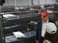 El presidente de Estados Unidos, Donald Trump, en el centro de detención de inmigrantes, conocido como "Alligator Alcatraz"