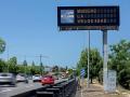 Señal de aviso de radar de tramo en una carretera