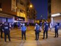 Agentes de Policía Local y Guardia Civil durante los altercados en Torre Pacheco