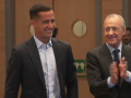 Lucas Vázquez y Florentino Pérez durante la despedida del futbolista