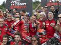 Marc Márquez y su equipo celebrando la victoria de República Checa