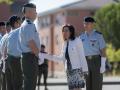 La ministra de Defensa, Margarita Robles, y el General de Brigada Almogáraves, VI de Paracaidistas, Pedro Luis Gutiérrez Alcalá, durante el homenaje a los caídos en honor de los caballeros legionarios paracaidistas fallecidos, en las instalaciones de la Brigada 'Almogávares' VI, a 30 de julio de 2025, en Paracuellos de Jarama, Madrid (España)