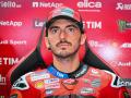 Francesco 'Pecco' Bagnaia, en el box de Ducati