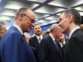 16/05/2025 El presidente del Gobierno, Pedro Sánchez, conversa con el canciller de Alemania, Friedrich Merz, durante la cumbre de la Comunidad Política Europea, a 16 de mayo de 2025, en Tirana (Albania).
POLITICA 
Pedro Sánchez y el canciller alemán, Friedrich Merz