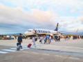 Pasajeros abordando un avión de Ryanair.