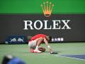 Novak Djokovic está dejando imágenes preocupantes en el Masters de Shanghái