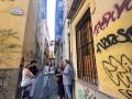 Pintadas vandálicas en una de las calles históricas de Granada.

REMITIDA / HANDOUT por PSOE DE GRANADA
Fotografía remitida a medios de comunicación exclusivamente para ilustrar la noticia a la que hace referencia la imagen, y citando la procedencia de la imagen en la firma
07/10/2025