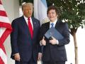 El presidente de EE.UU., Donald Trump, junto a su homólogo argentino, Javier Milei en la Casa Blanca