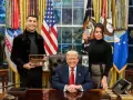 Cristiano Ronaldo, Donald Trump y Georgina en el Despacho Oval