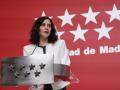 La presidenta madrileña, Isabel Díaz Ayuso, hace balance del año en la Puerta del Sol