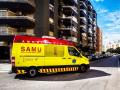 Imagen de archivo de una ambulancia del SAMU en Alicante