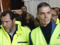 El presidente español, Pedro Sánchez, y el ministro Óscar Puente, en Adamuz