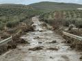 Carretera A-3127, entre Castro del Río y Cañete de las Torres, cortada por la lluvia