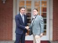 El presidente del Gobierno, Pedro Sánchez, y el líder de ERC, Oriol Junqueras