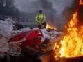 Barricada en llamas durante las protestas de los agricultores contra el acuerdo de Mercosur en Galicia.