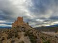 Vista del castillo y pueblo de Tabernas en el desierto de Europa