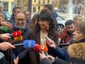 Ana Redondo, junto a miembros de la candidatura del PSOE a las Cortes por Salamanca, atiende a los medios de comunicación